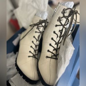 $398 NWT NIB Paige Christie Bone White Leather Lace Up Heeled Combat Boots 8.5